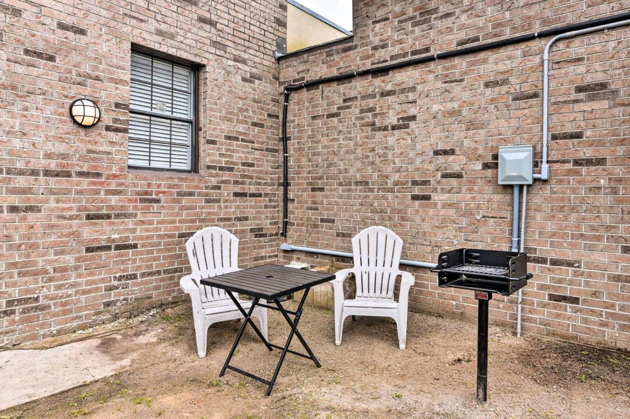 Beautiful Galveston Apt With Deck Less Than 3 Mi To Dtwn! 외부 사진