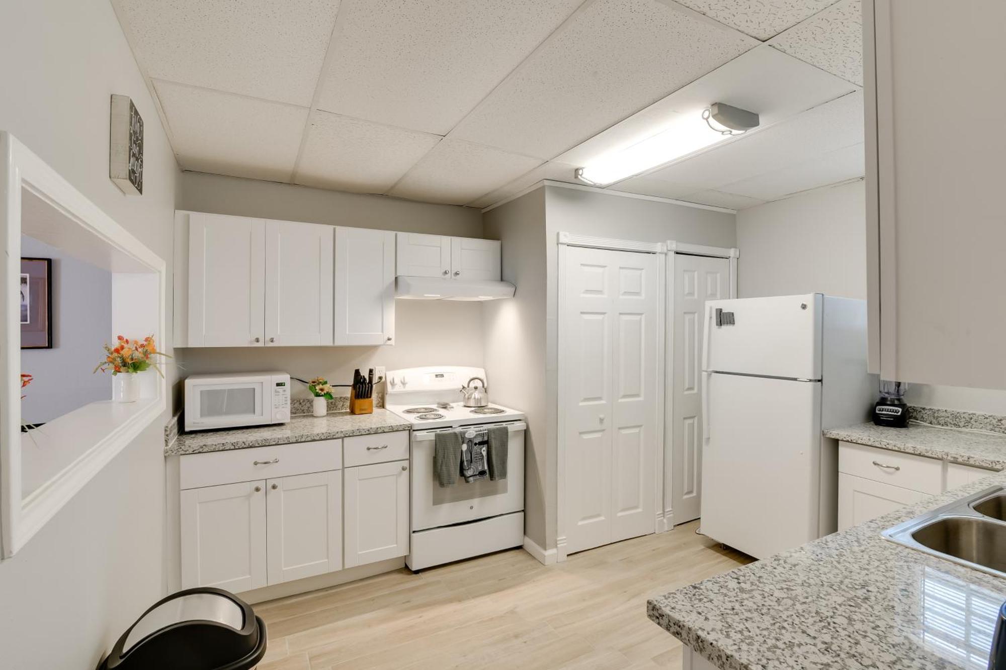 Beautiful Galveston Apt With Deck Less Than 3 Mi To Dtwn! 외부 사진
