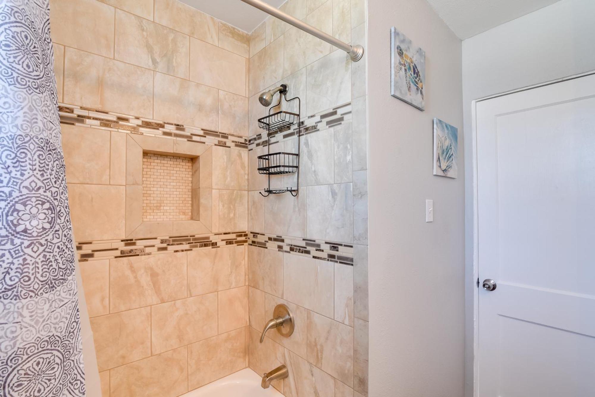 Beautiful Galveston Apt With Deck Less Than 3 Mi To Dtwn! 외부 사진
